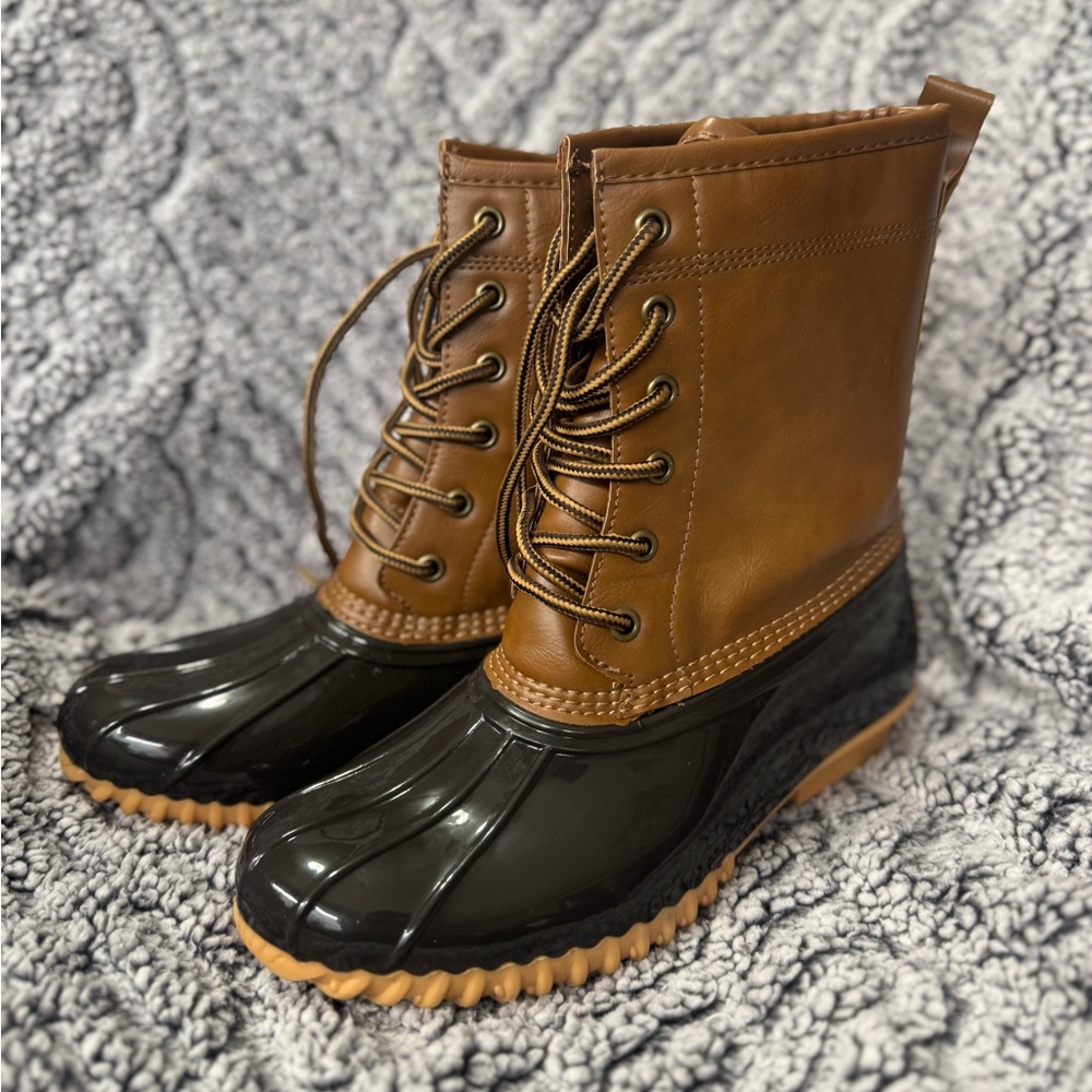 The Original Sporto Duck Boot size 6.5 womens